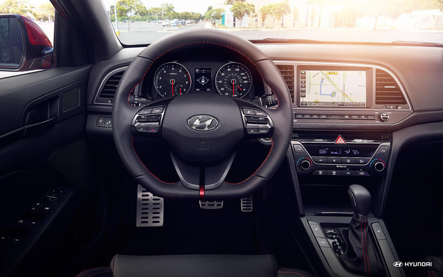 elantra hyundai 2018